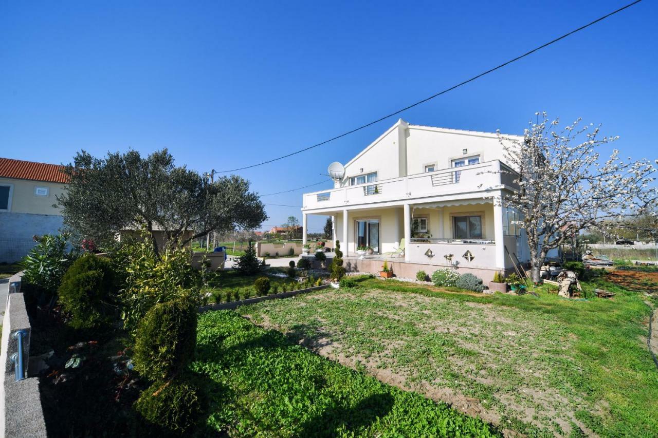 Apartman Novokmet-Crno Ξενοδοχείο Ζαντάρ Εξωτερικό φωτογραφία