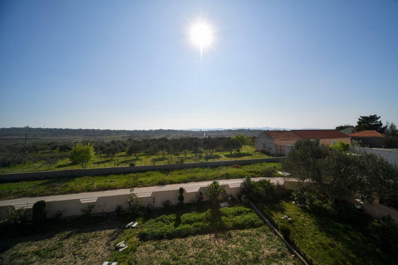 Apartman Novokmet-Crno Ξενοδοχείο Ζαντάρ Εξωτερικό φωτογραφία